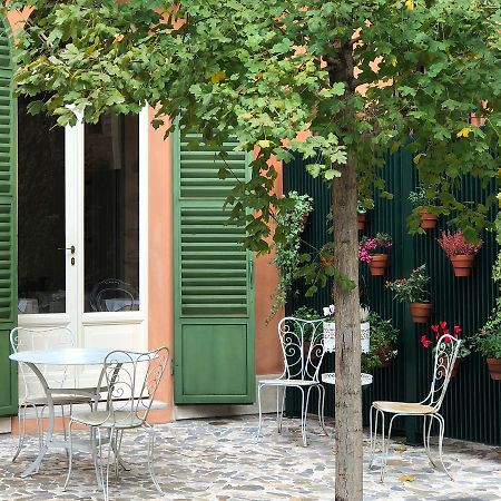 Le Case Di San Vitale Easy Rávena Exterior foto